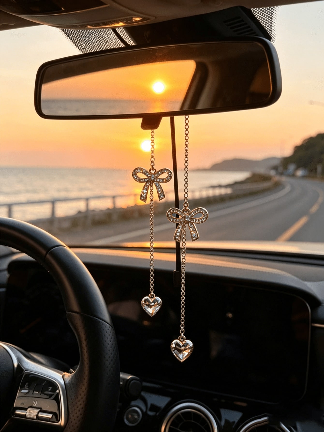 Car Accessories Evil Eye - Altın Zincirli Yapay Elmas Kalpli Fiyonklu